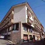 King Iniohos Hotel