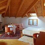 King Iniohos Hotel 4*