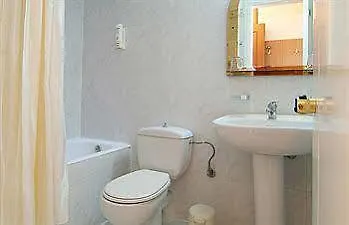 Отель King Iniohos 4*