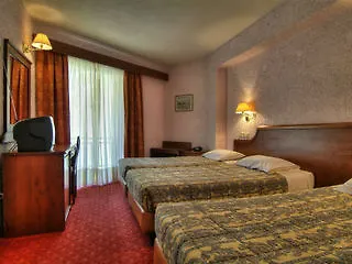 King Iniohos Szálloda 4*